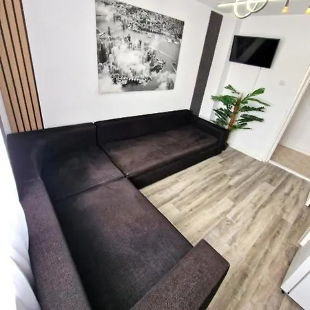 Azzure Aparthotel Constanta