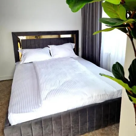 Azzure Appart hôtel 3*