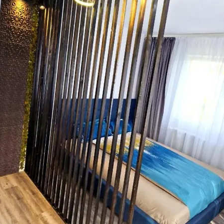 Azzure 3* 康斯坦察